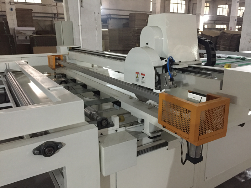 Details of High Speed Honeycomb Paper Board Machine